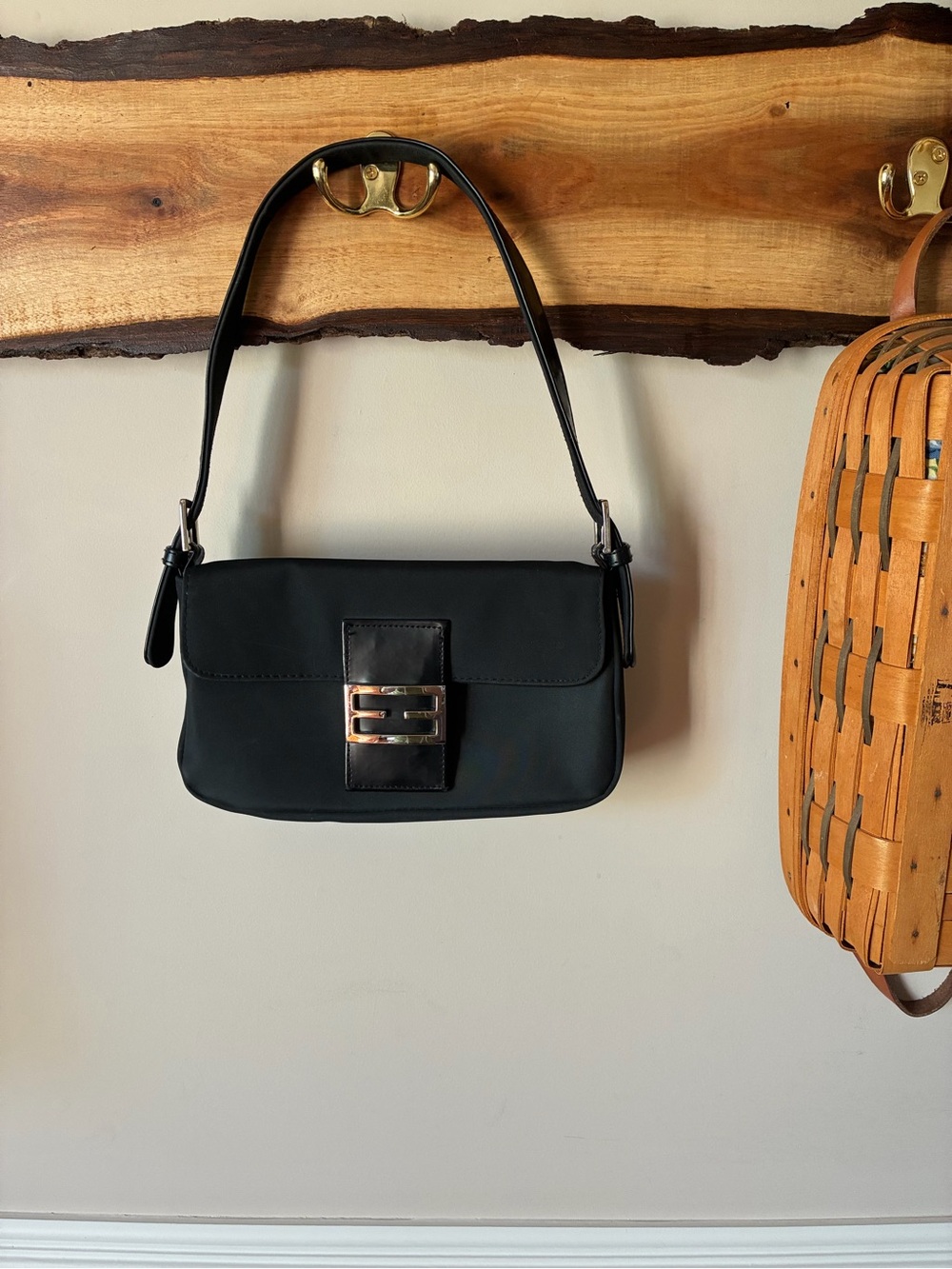 Vintage Y2K Giannini Shoulder Baguette Purse Black